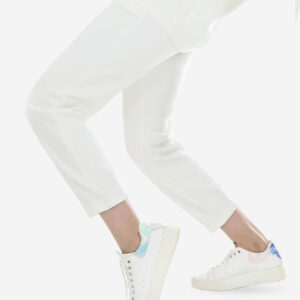 Classic White Pants – Effortless Style Meets Everyday Comfort